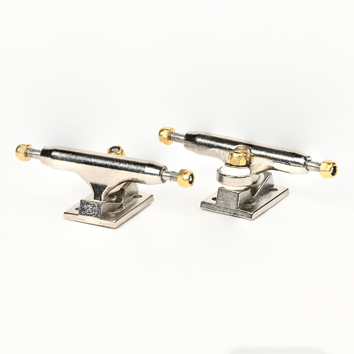 Blackriver_Trucks_29mm_Silver_Silver_1920x1920.jpg