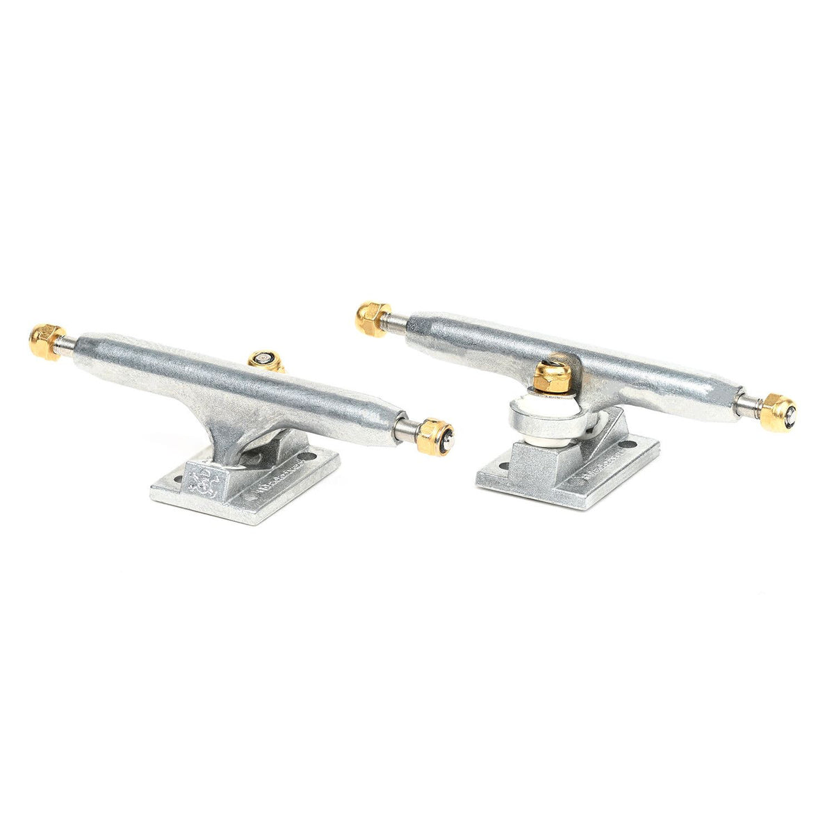 Blackriver_Trucks_34mm_RAW_1920x1920.jpg